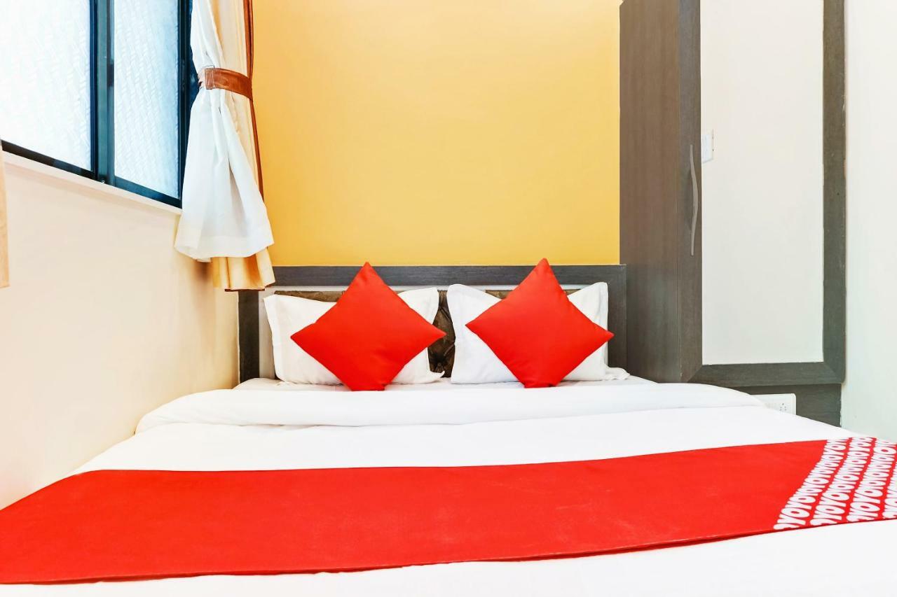 Oyo 29634 Hotel Navalai Pride Ratnāgiri Esterno foto