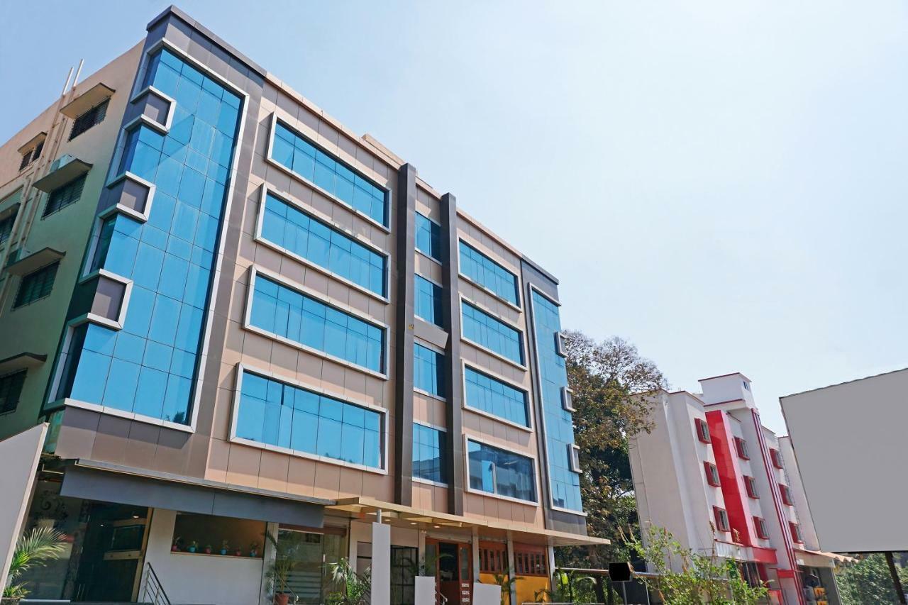 Oyo 29634 Hotel Navalai Pride Ratnāgiri Esterno foto