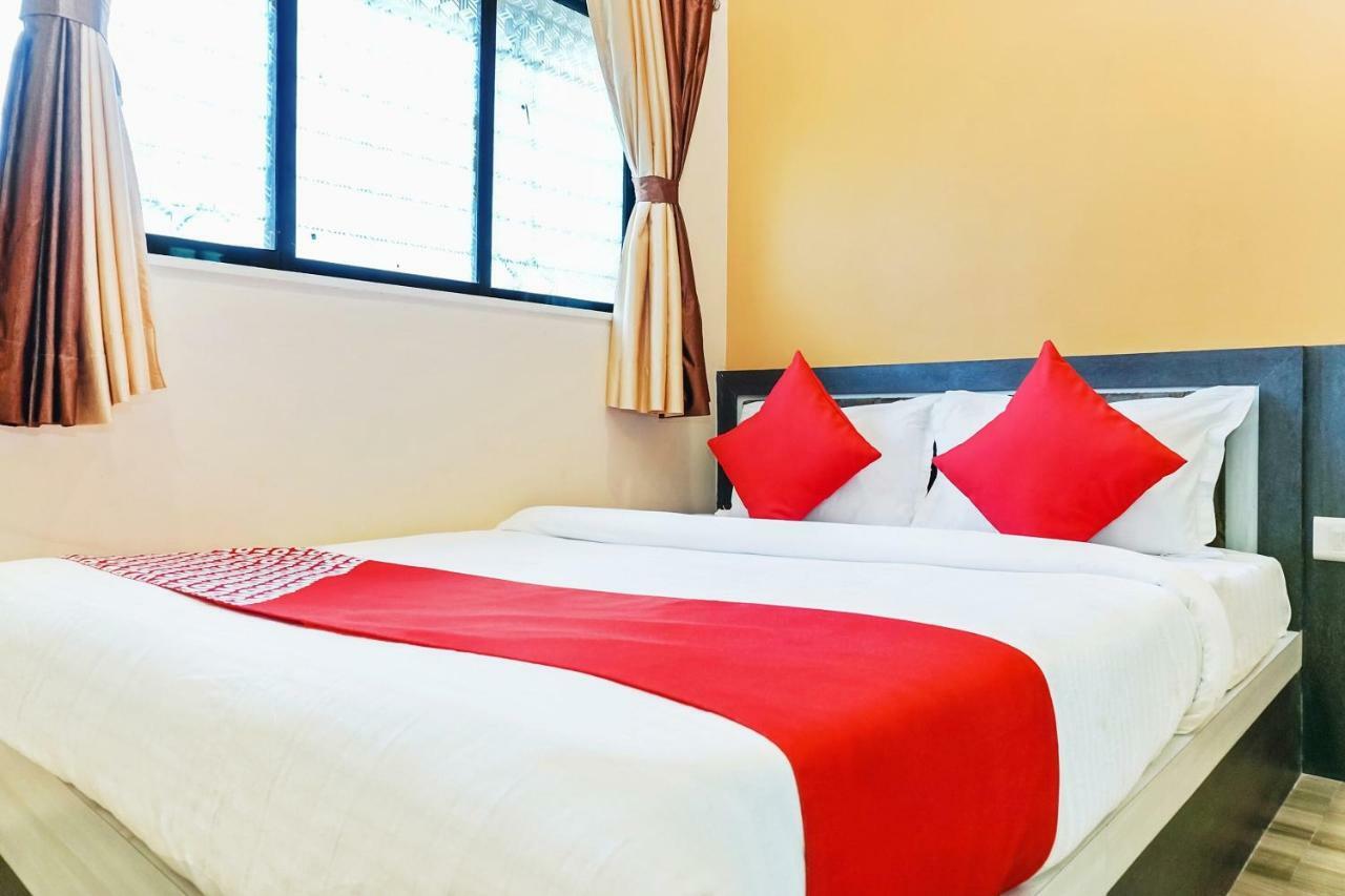 Oyo 29634 Hotel Navalai Pride Ratnāgiri Esterno foto